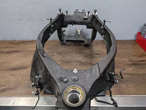 2017-2024 YAMAHA FZ10 MT10 MAIN FRAME CHASSIS CLN CLR TTL IN HAND EZ REG (2017)