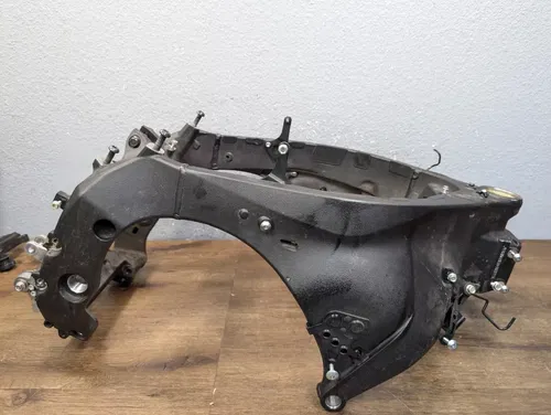 2017-2024 YAMAHA FZ10 MT10 MAIN FRAME CHASSIS CLN CLR TTL IN HAND EZ REG (2017)