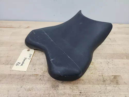 2006-2007 Yamaha YZF R6 OEM Single Seat Front Seat Driver - 2C0-24710-01-00