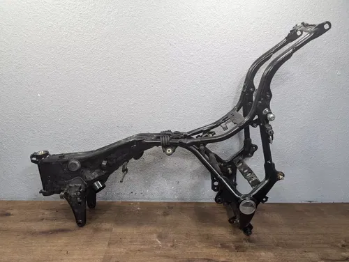 1984 – 1997 Yamaha Virago XV700 XV750 OEM Main Frame Chassis - 3CF-21110-00-33