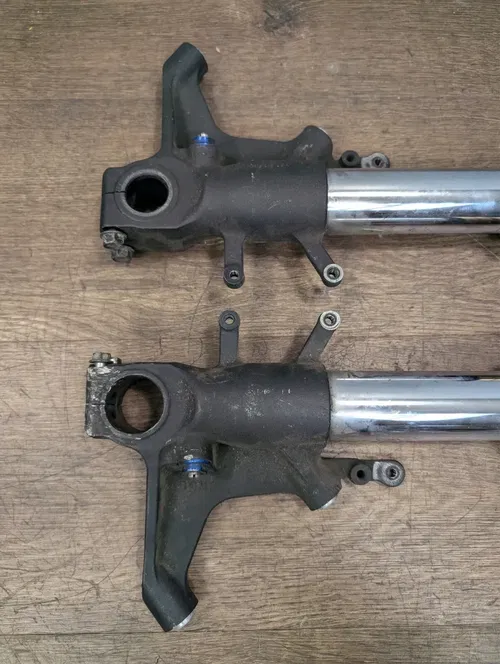 04-05 Suzuki GSX-R600 GSXR 600 OEM Front Fork Assembly Pair Set - 51103-29G00