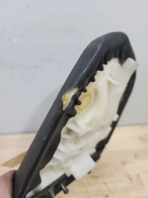 2004-2005 SUZUKI GSX-R600 GSXR600 OEM REAR PILLION SEAT SADDLE - 45300-29G01-6BY