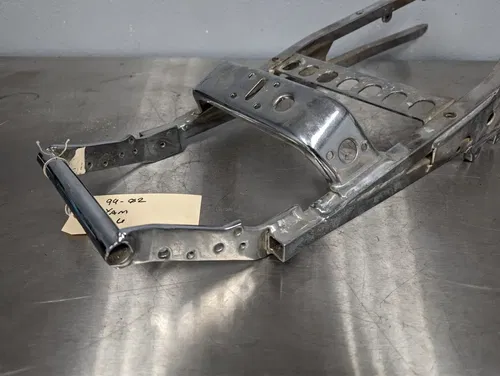 99-02 YAMAHA YZF R6 OEM STRAIGHT REAR SUBFRAME BACK SUB FRAME - 5EB-21190-01-00