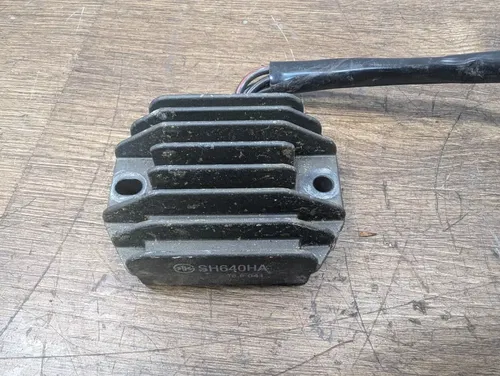 2007 Suzuki GS500 F GS 500 OEM Voltage Regulator Rectifier - 32800-01D00