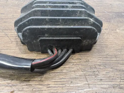 2007 Suzuki GS500 F GS 500 OEM Voltage Regulator Rectifier - 32800-01D00