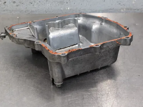 1999-2000 HONDA CBR600F4 OEM ENGINE MOTOR BOTTOM OIL PAN COVER - 11211-MBW-J20