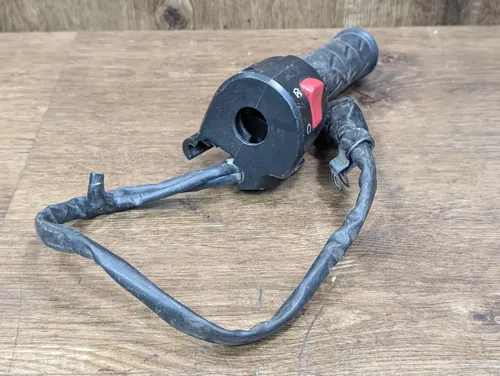 2013-2017 KAWASAKI NINJA 300 EX300 OEM RIGHT CONTROLS KILL SWITCH - 46091-0484