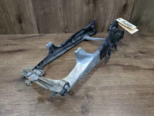 2004- 2005 HONDA CBR 1000RR OEM STRAIGHT REAR SUBFRAME BACK SUB FRAME