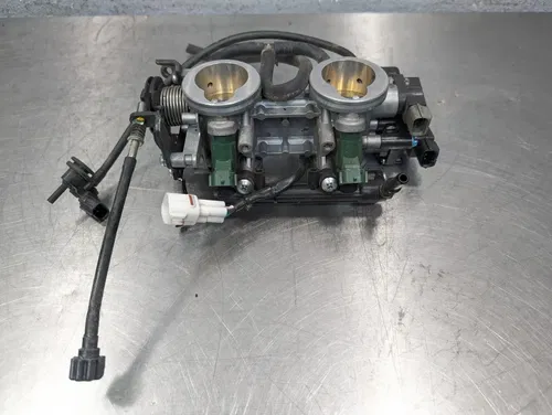 2012-2016 Kawasaki Ninja 650 OEM Throttle Bodies Body Assembly - 16163-0714