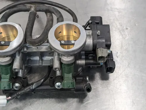 2012-2016 Kawasaki Ninja 650 OEM Throttle Bodies Body Assembly - 16163-0714