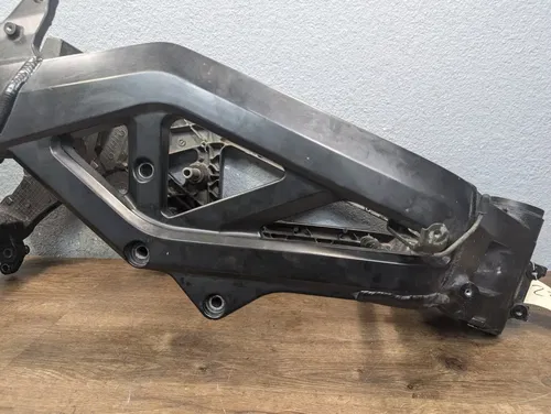 2003-2016 Suzuki SV650 OEM Main Frame Chassis - 41100-17G20-YAP