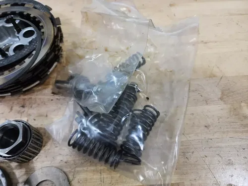 Suzuki GSXR600 2006/2007 OEM Clutch Basket Hub Plates