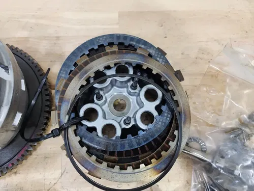 Suzuki GSXR600 2006/2007 OEM Clutch Basket Hub Plates