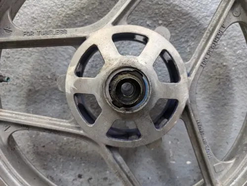 2006 Kawasaki Ninja EX250 EX 250 OEM Front Wheel Rim Hub - 41073-1365-QT