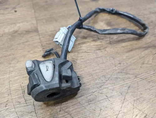 12-15 Honda NC700X Left Switch Housing Control Horn Turn Signal - 35200-MGS-A31