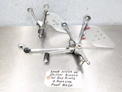 05-06 KAWASAKI NINJA ZX6R OEM LEFT RIGHT REARSET REAR SET FOOT PEG WITH SHIFTER