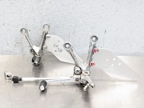 05-06 KAWASAKI NINJA ZX6R OEM LEFT RIGHT REARSET REAR SET FOOT PEG WITH SHIFTER