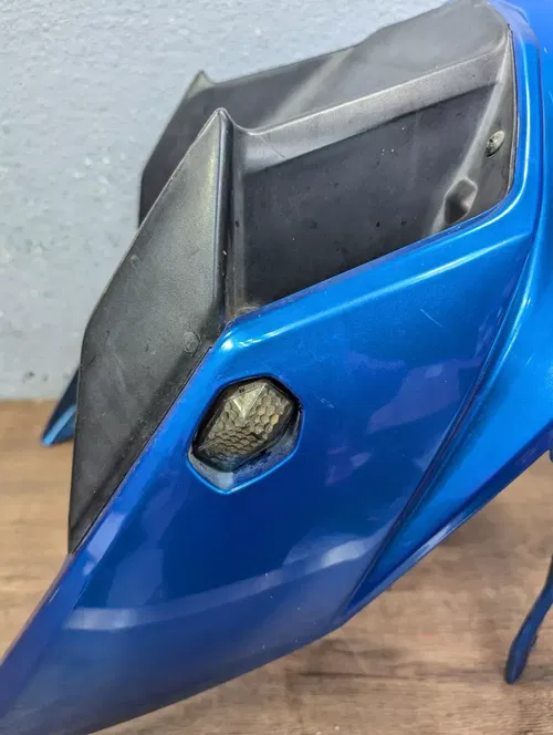2004 SUZUKI SV650 OEM FRONT UPPER NOSE FAIRING COWL SHROUD - 94401-17G00-YC2