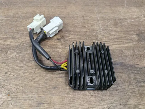 2006-2007 HONDA CBR1000RR OEM RECTIFIER VOLTAGE REGULATOR - 31600-MEL-A21