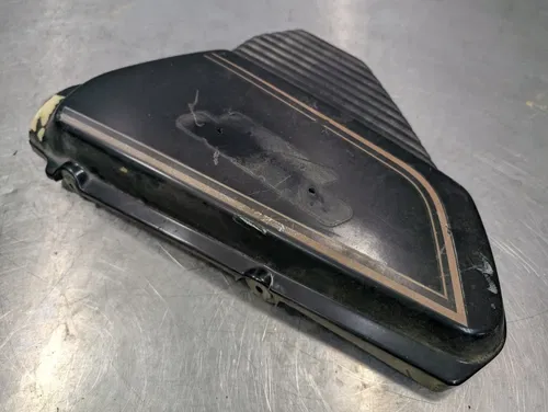 1978-1979 HONDA CX500 OEM RIGHT SIDE COVER - 83500-415-000ZD