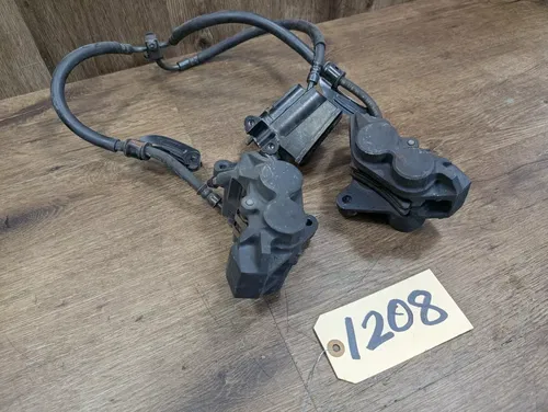 2006-2009 Yamaha FZ1 Fazer OEM Front Silver Star 4 Piston Brake Calipers