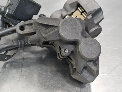 2004-2009 YAMAHA FZ6R OEM FRONT BRAKE SYSTEM MASTER CYLINDER SET PAIR CALIPERS