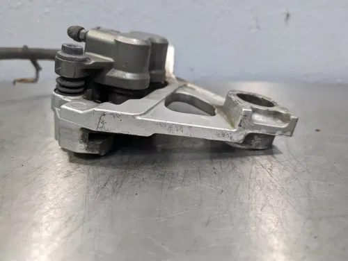 2001-2002 Yamaha R6 YZFR6 OEM Rear Brake Master Cylinder Caliper Bracket Line