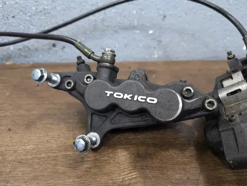 1996-2003 Kawasaki ZX7R OEM Front Brake Master Cylinder Calipers - 43015-1577