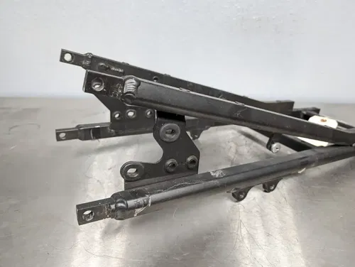 YAMAHA 06-15 FZ1 2015 FZS1 OEM REAR SUBFRAME BACK SUB FRAME 2D1-21190-01-P0