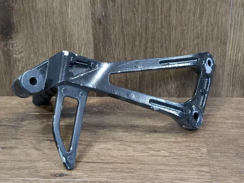 13-15 HONDA CBR500R / CB500F / 13-24 CB500X R PASS FOOTPEG BRACKET 50715-MGZ-J00