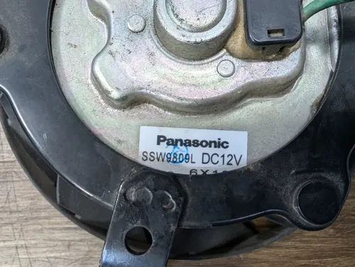 06-20 YAMAHA YZF R6 OEM LEFT ENGINE RADIATOR COOLING FAN MOTOR - 2C0-12405-10-00