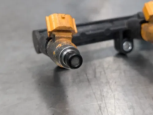 2007-2012 Honda CBR600RR Primary Fuel Injector Rail Assembly OEM CBR 600 RR