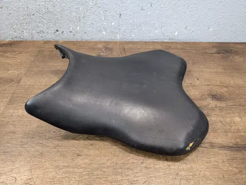 2006-2007 Yamaha YZF R6 OEM Single Seat Front Seat Driver - 2C0-24710-01-00