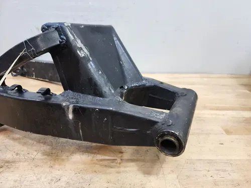 GSXR750 Rear Swingarm Assy. ~Back Swing Arm *STRAIGHT! 06-07 GSXR 600/750