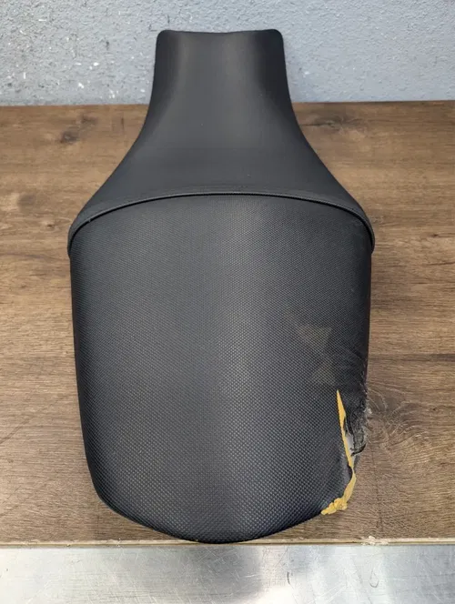2009-2011 Kawasaki Ninja EX650 OEM Front Driver Seat Pad Saddle - 53066-0219-12Y