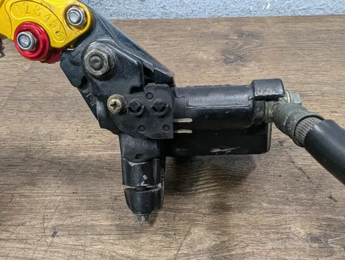 2006 SUZUKI SV650 OEM FRONT BRAKE MASTER CYLINDER w/ LEVER - 59600-10G30