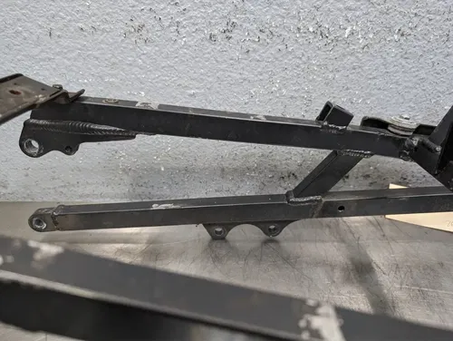 1996-2003 KAWASAKI NINJA ZX7R OEM REAR SUBFRAME BACK SUB FRAME R6