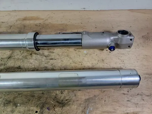 08 09 10 BUELL 1125CR 1125R FRONT FORK STRAIGHT