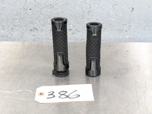 2004-2009 Yamaha YZ6 Left and Right Grip Throttle Tube - 4YR-26241-03-00