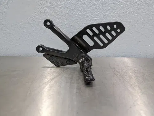 2006-2011 YAMAHA YZF R6 R6R OEM LEFT REARSET REAR SET DRIVER FOOT PEG REST STOP