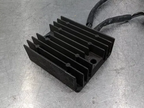 2007 07-08 Kawasaki Ninja ZX6R ZX6 ZX600P OEM Regulator Rectifier Voltage Charge