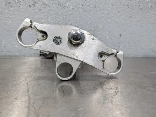 99-00 YAMAHA YZF600R FRONT FORKS CLAMP UPPER LOWER TRIPLE TREE - 4TV-23340-01-00