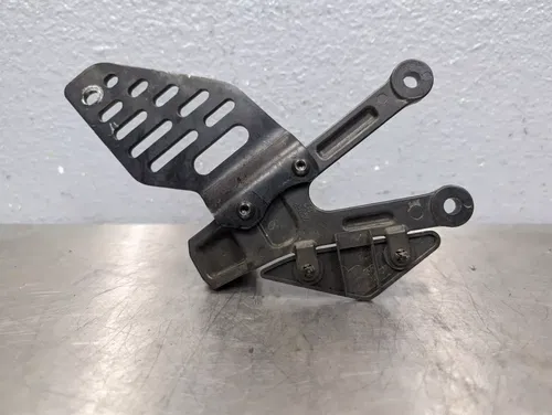 2017-2022 YAMAHA YZF R6 OEM LEFT REARSET REAR SET DRIVER FOOT PEG REST STOP