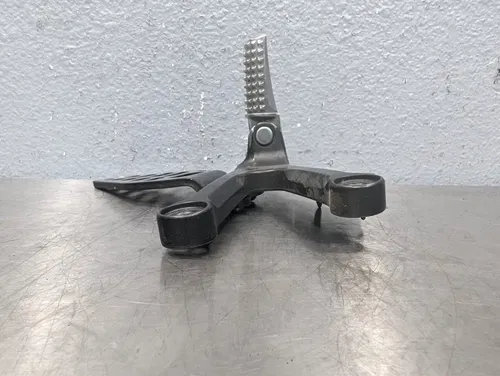 2017-2022 YAMAHA YZF R6 OEM LEFT REARSET REAR SET DRIVER FOOT PEG REST STOP