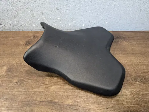 2015-2024 YAMAHA YZF R1 OEM FRONT DRIVER SEAT SADDLE Y2CR - 2CR-24710-01-00