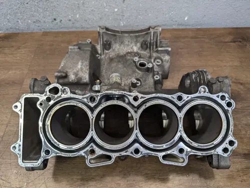 2001 Honda CBR 600 F4 Engine Motor Upper & Lower Crankcase & Crankshaft