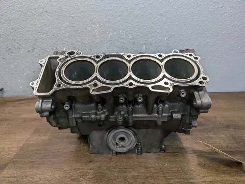 2001 Honda CBR 600 F4 Engine Motor Upper & Lower Crankcase & Crankshaft