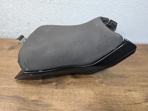 2012-2016 KAWASAKI NINJA EX650 OEM FRONT DRIVERS SEAT PAD SADDLE - 53066-0365-MA