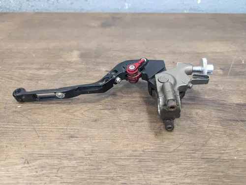 2005 Kawasaki Ninja ZX1000 ZX10R OEM Clutch Lever Perch Mount - 46076-0105