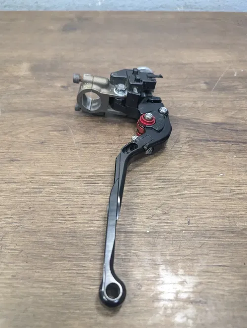 2005 Kawasaki Ninja ZX1000 ZX10R OEM Clutch Lever Perch Mount - 46076-0105